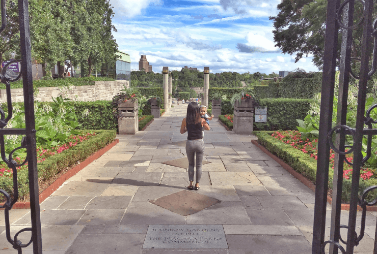 2 Days in Niagara Falls Toronto With Kids Oakes Garden Theatre