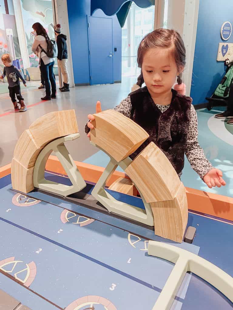 Top 10 Educational Places for Kids in Montreal Centre des sciences de Montreal