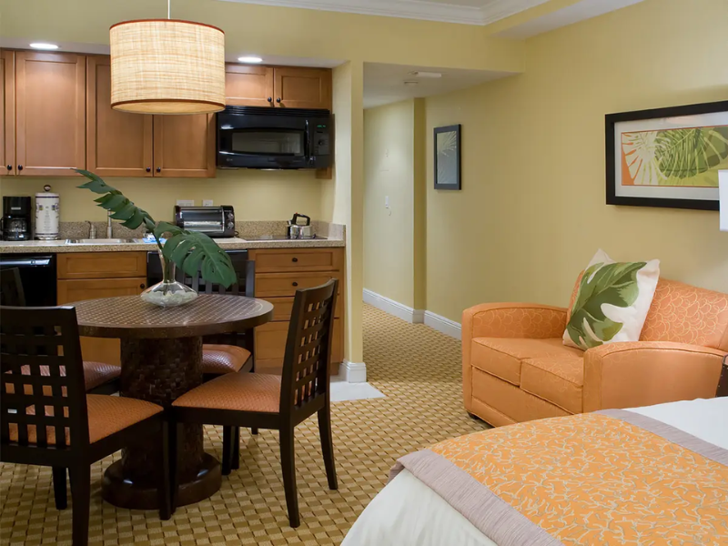 Holiday Inn Club Vacations Orange Lake Resort Studio Suite room West village