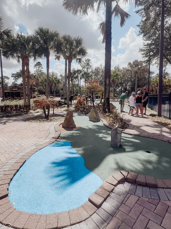 Holiday inn Orange lake resort mini putt golf